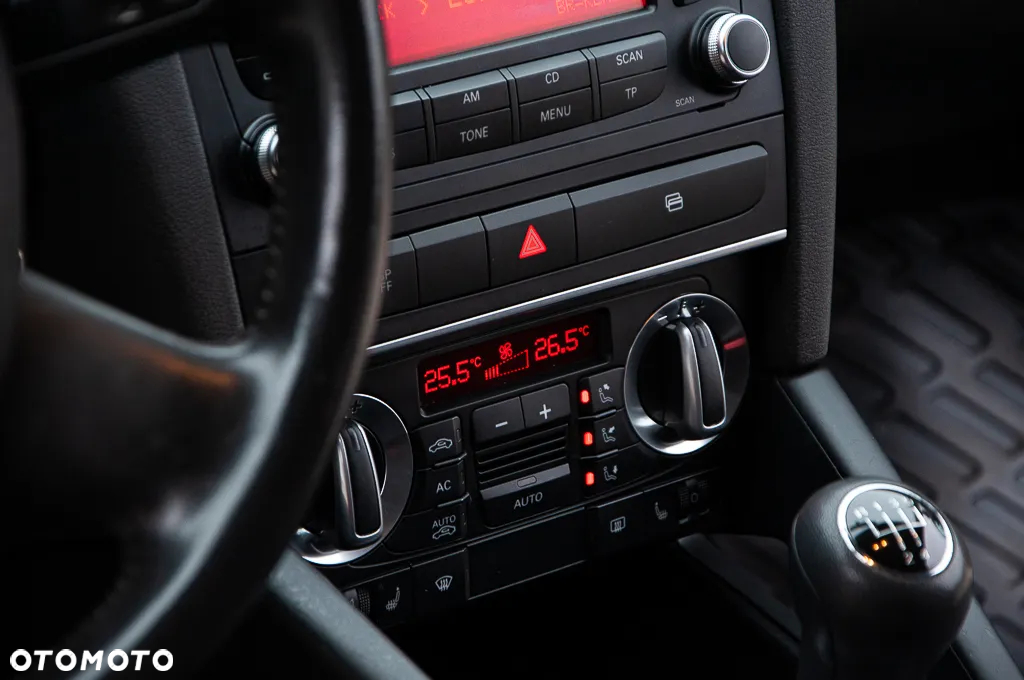 Audi A3 1.6 Limited Edition - 10