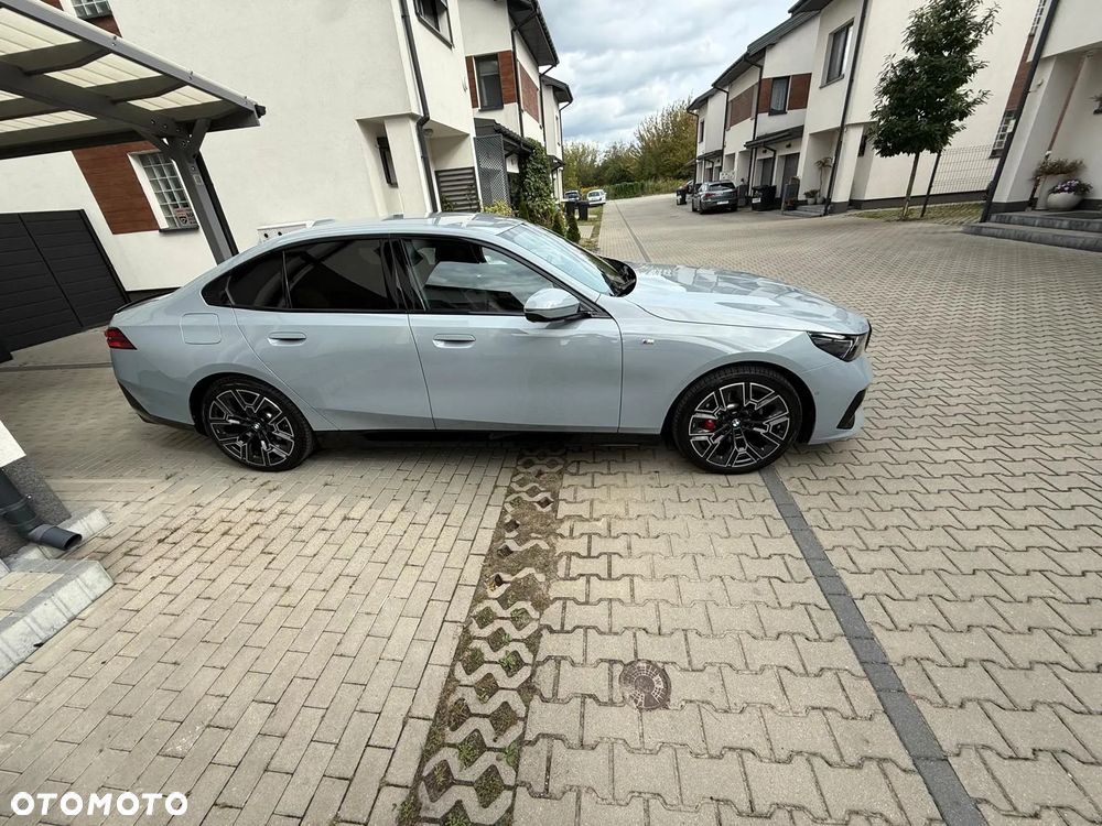 BMW Seria 5 - 11
