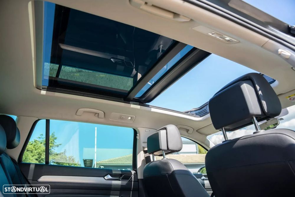 VW Passat Variant - 22