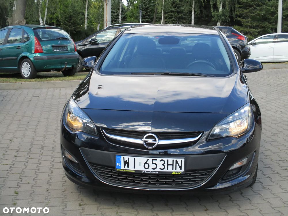 Opel Astra IV 1.4 T Executive EU6 - 3