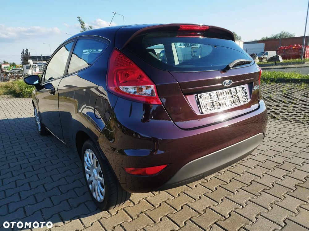 Ford Fiesta 1.4 Autom Trend - 10