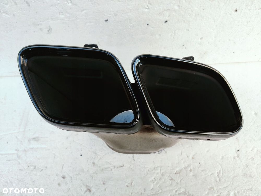 Końcówka wydechu Mercedes AMG 0004902100 - 5