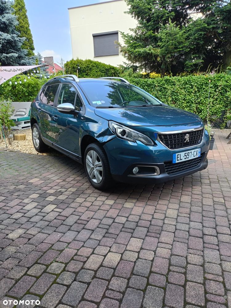 Peugeot 2008 1.2 Pure Tech Style - 1
