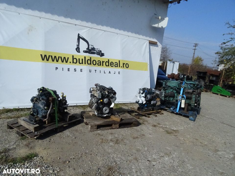 Motor Komatsu  model 4D84E-1FD  by Yannmar - 1
