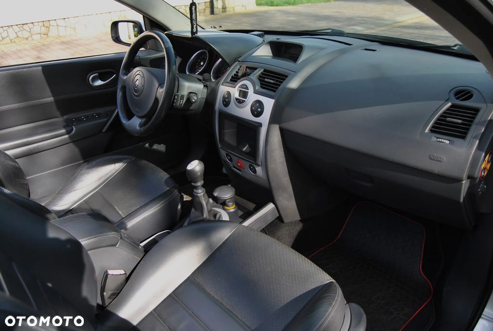 Renault Megane 2.0 Turbo Privilege - 7