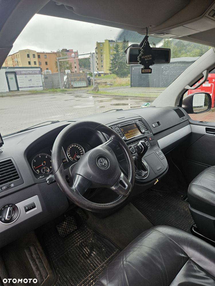 Volkswagen Multivan - 7