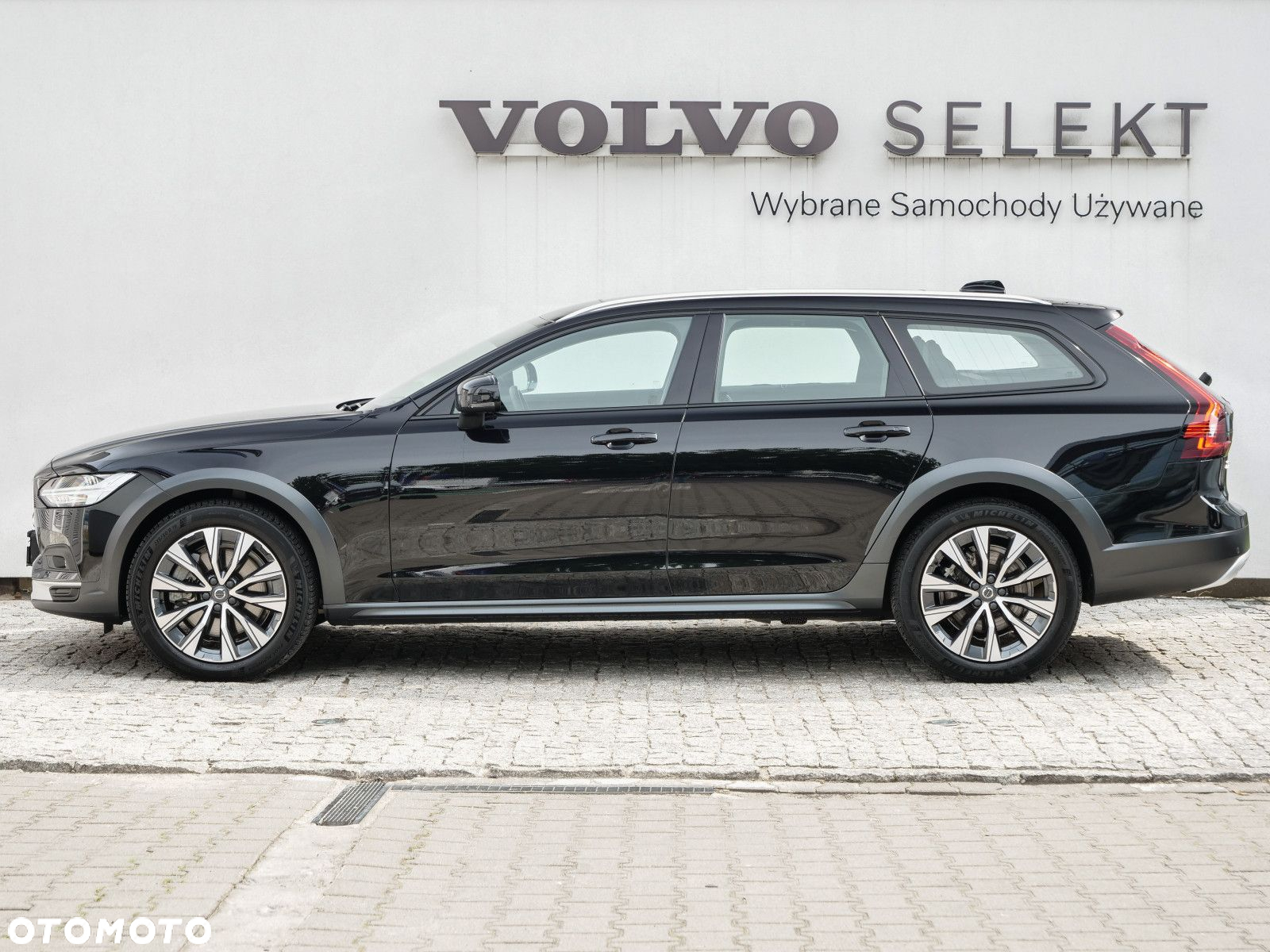 Volvo V90 Cross Country - 5