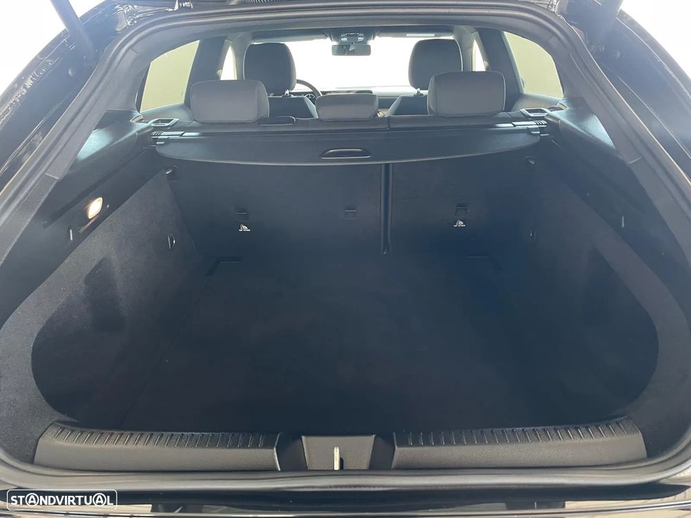 Mercedes-Benz CLA 180 d Shooting Brake Progressive Aut. - 37