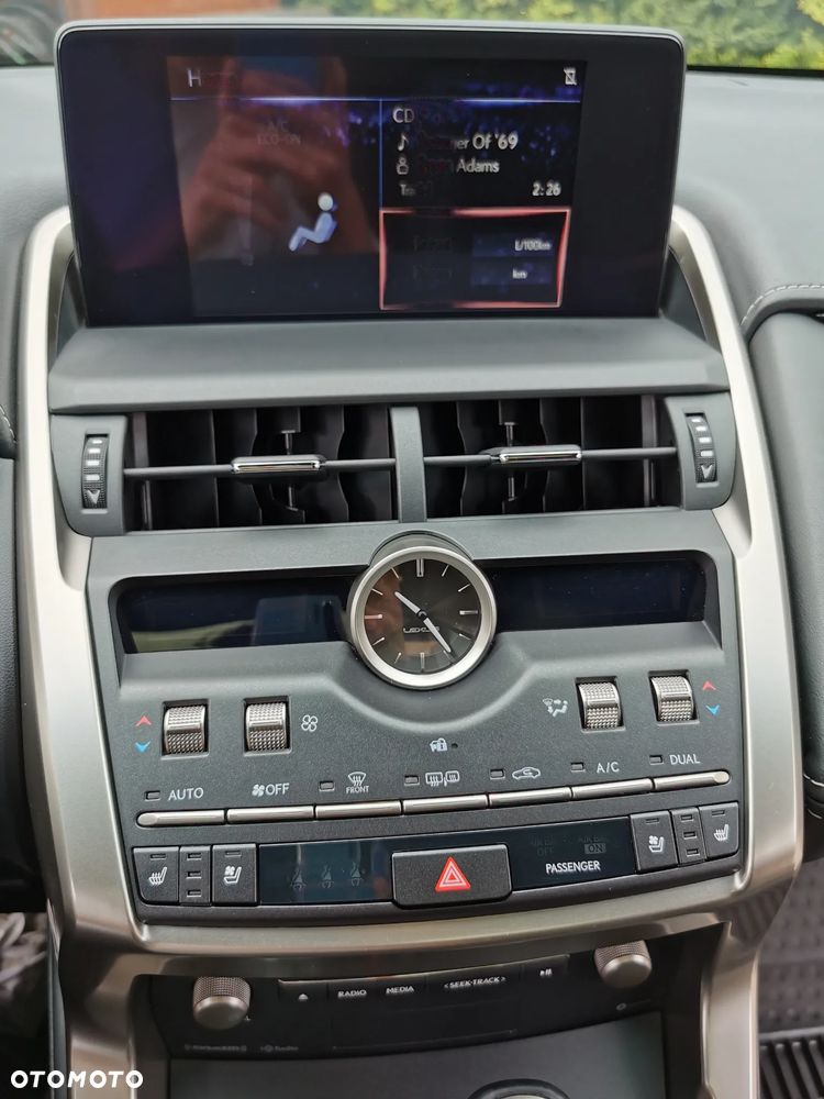 Lexus NX 300 AWD - 13