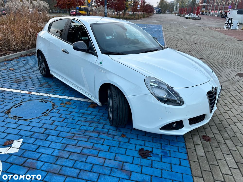 Alfa Romeo Giulietta 2015 photo 5