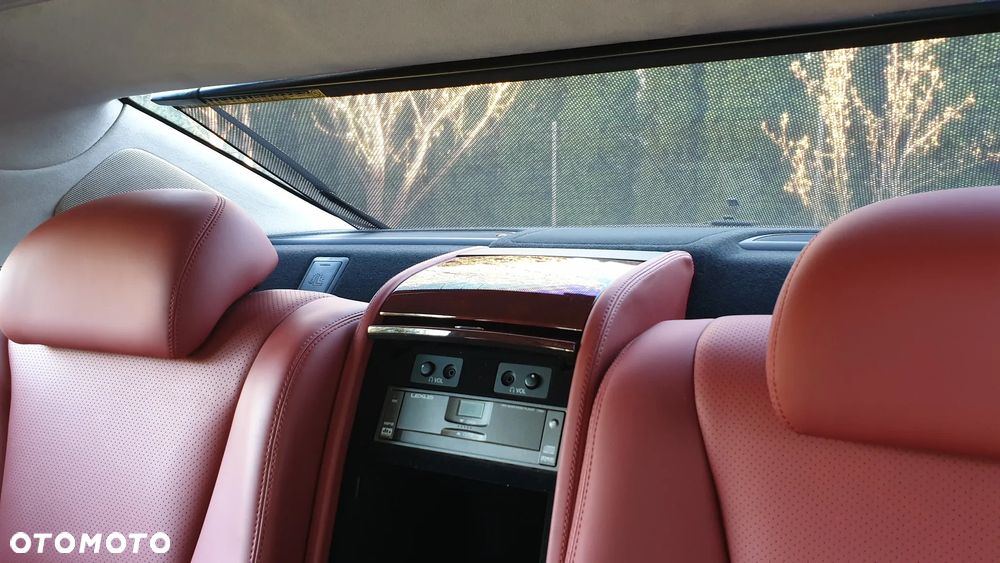 Lexus LS - 24