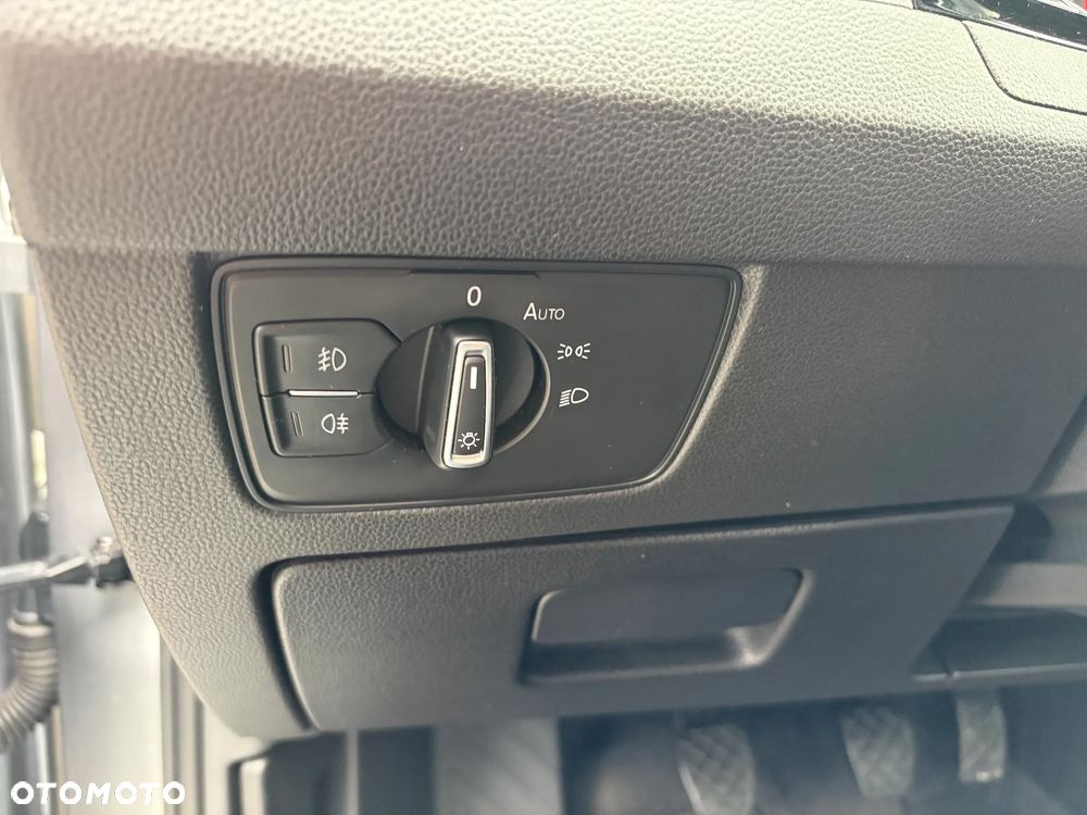 Volkswagen Passat 2.0 TDI SCR Comfortline - 11