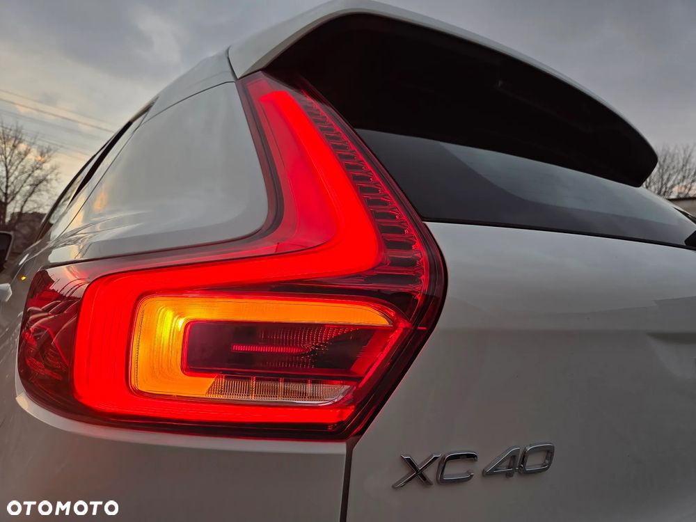 Volvo XC 40 D3 SCR Momentum - 31