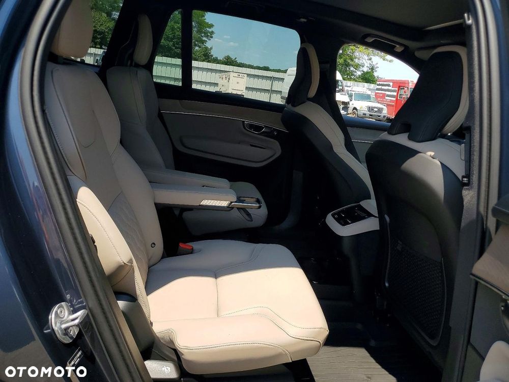 Volvo XC 90 - 11