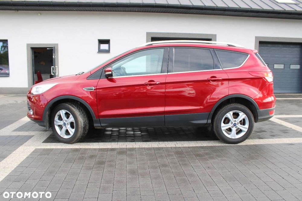 Ford Kuga 1.5 EcoBoost 2x4 Titanium - 3