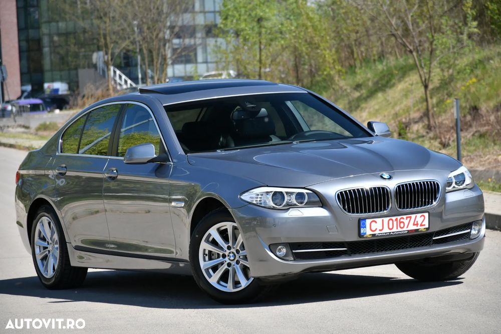 BMW Seria 5 525d xDrive Sport-Aut. Luxury Line - 4