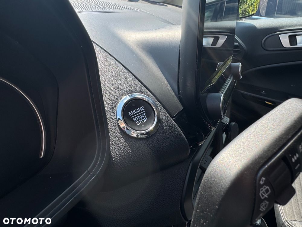 Ford EcoSport 1.0 EcoBoost TITANIUM - 28