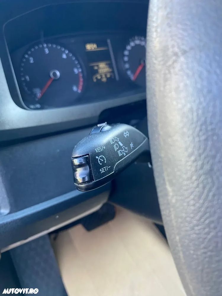 Volkswagen Transporter - 10