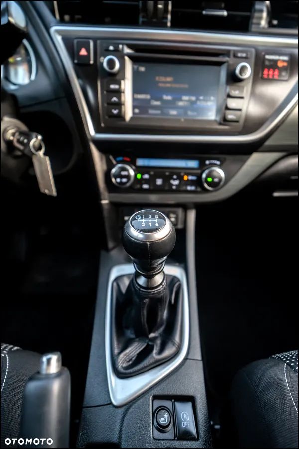 Toyota Auris - 23