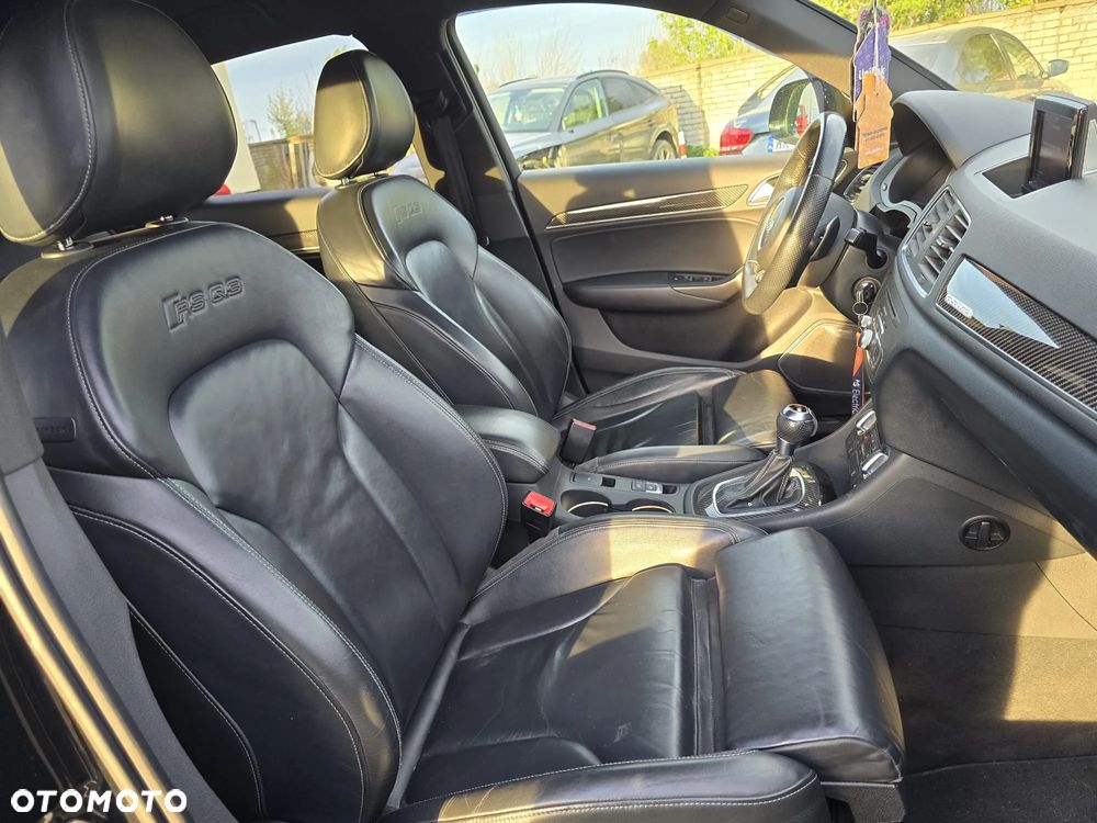 Audi RS Q3 2.5 TFSI quattro S tronic - 12