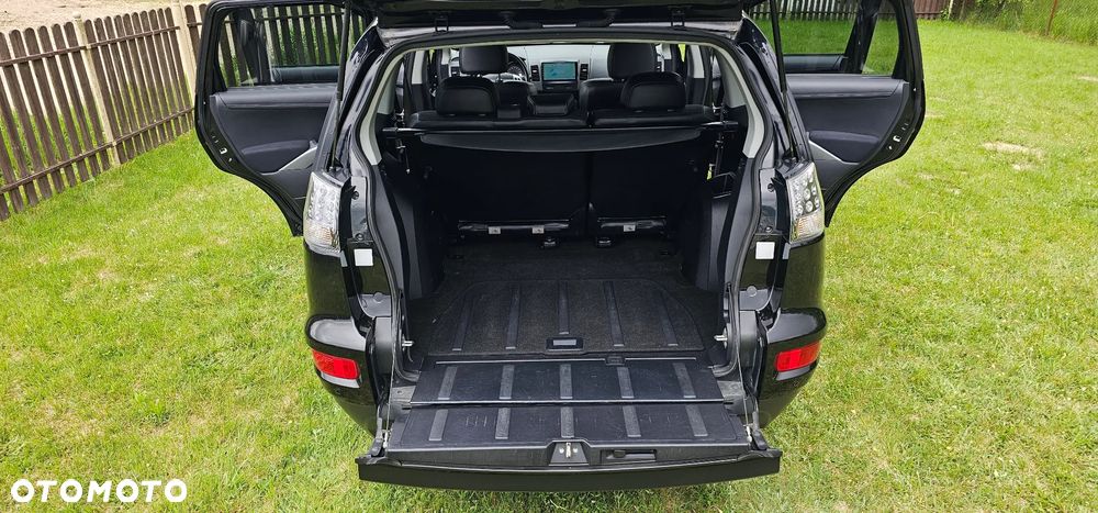 Mitsubishi Outlander 2.0 Intense NAVI 2WD EU5 CVT - 8