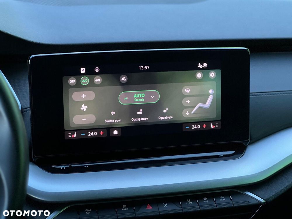 Skoda Octavia 2.0 TDI Selection DSG - 32