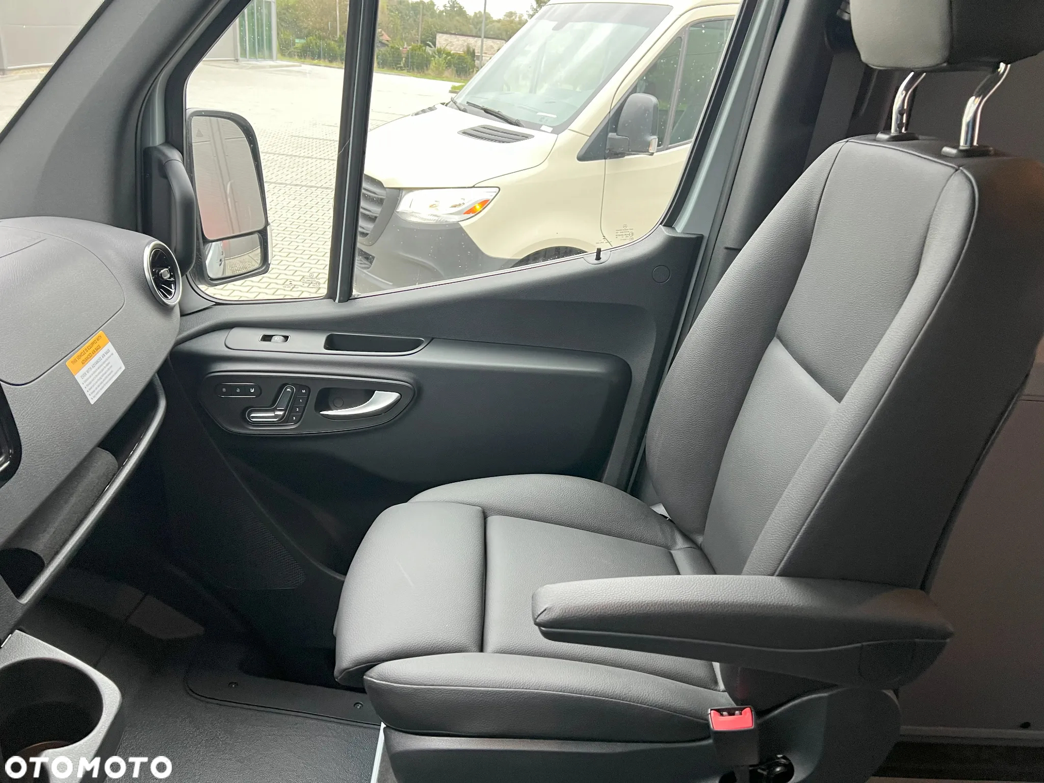 Mercedes-Benz SPRINTER 4X4 AWD - 10