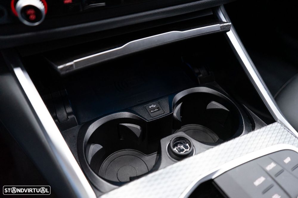 BMW 330 e Pack M Auto - 29