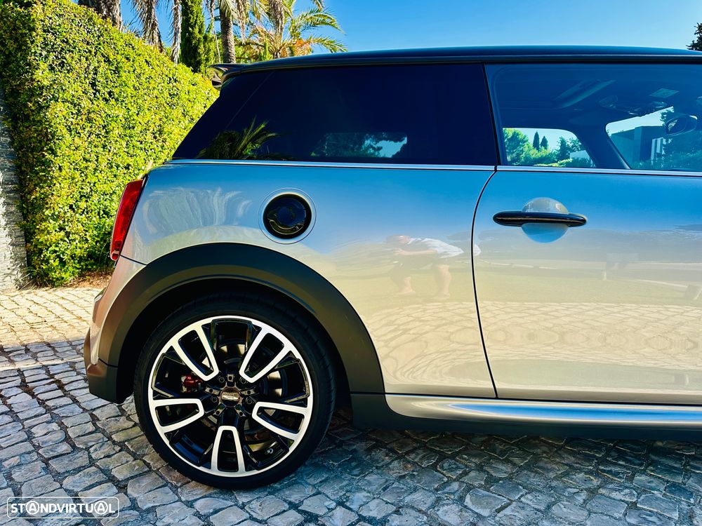 MINI 3 Portas John Cooper Works Plus Auto Desportiva - 17