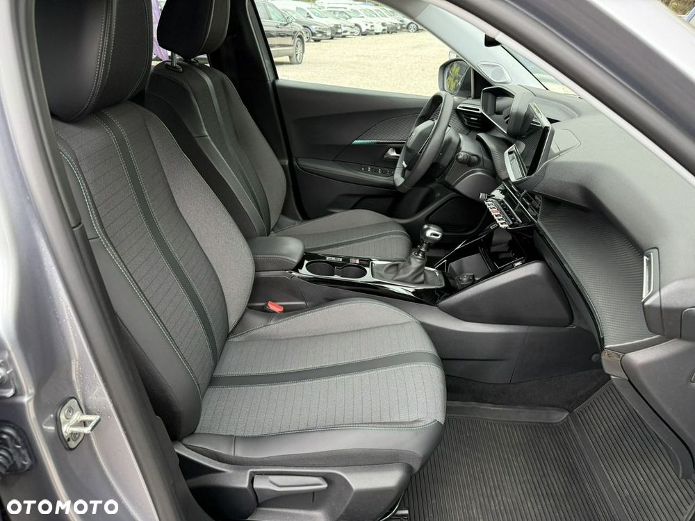 Peugeot 2008 1.2 PureTech Allure Pack S&S - 17