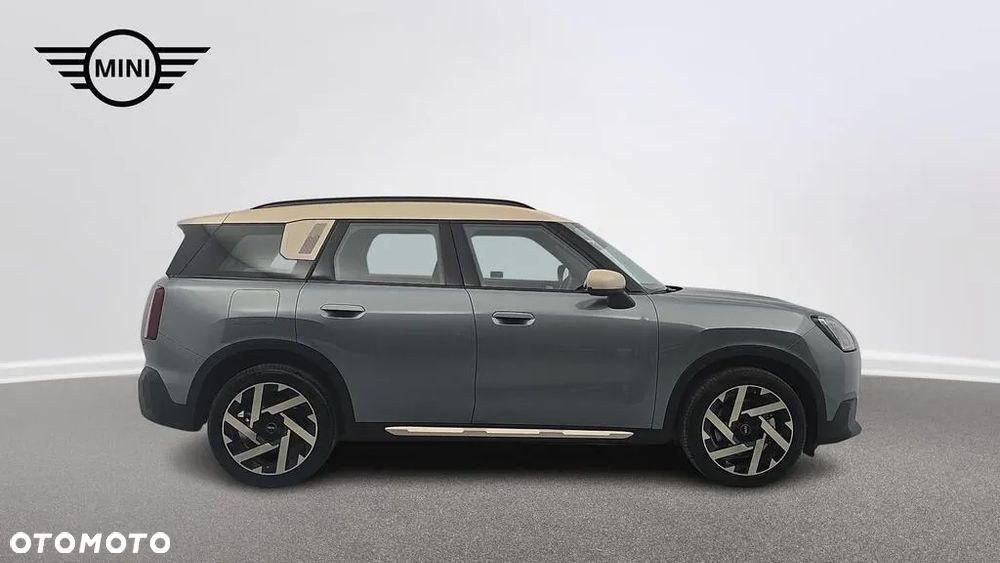 MINI Countryman C mHEV Linia Favoured - 12