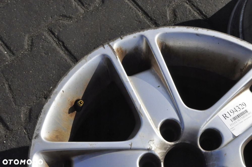 VOLVO  FELGI ALUMINIOWE 17 7.0 5X108 ET 52.5 - 9