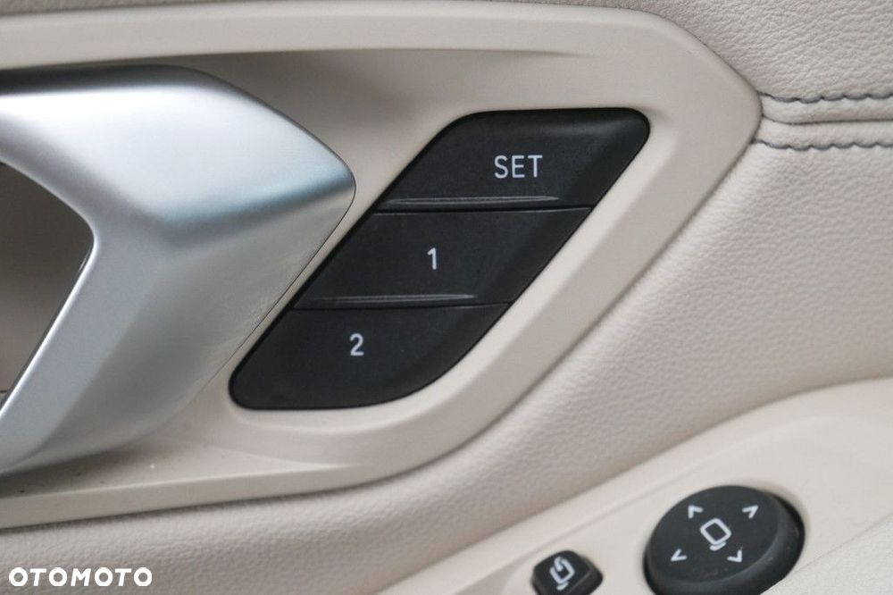 BMW Seria 3 - 39
