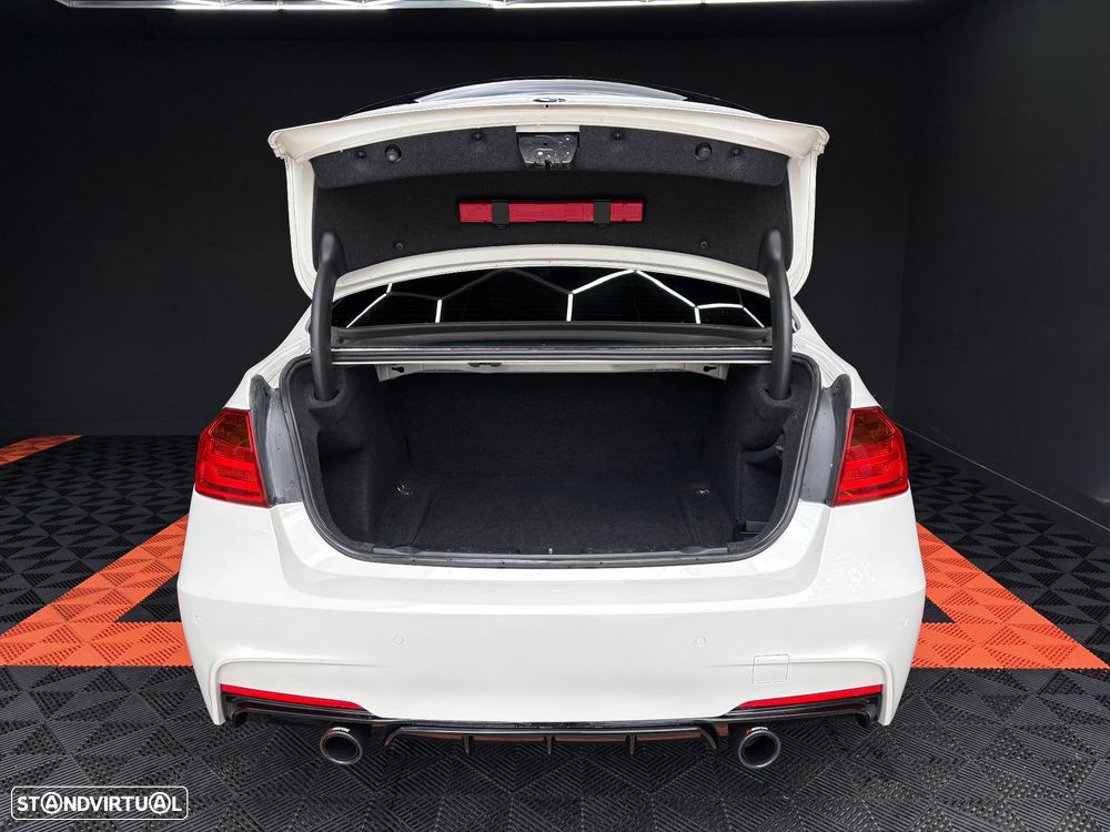 BMW 320 d Auto Pack M - 28