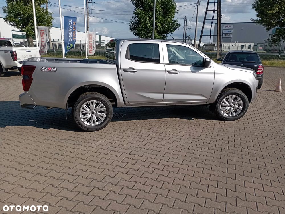 Isuzu D-Max 1.9 DC LS - 6