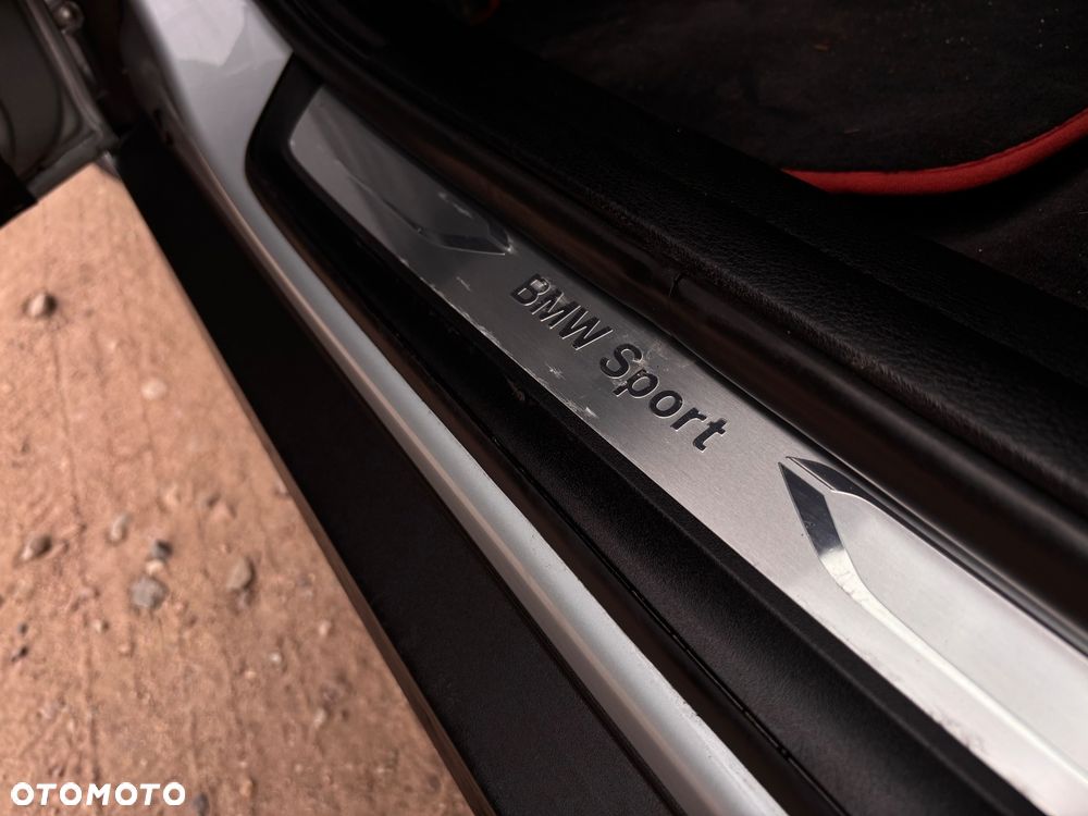 BMW X1 xDrive18d Sport Line - 15
