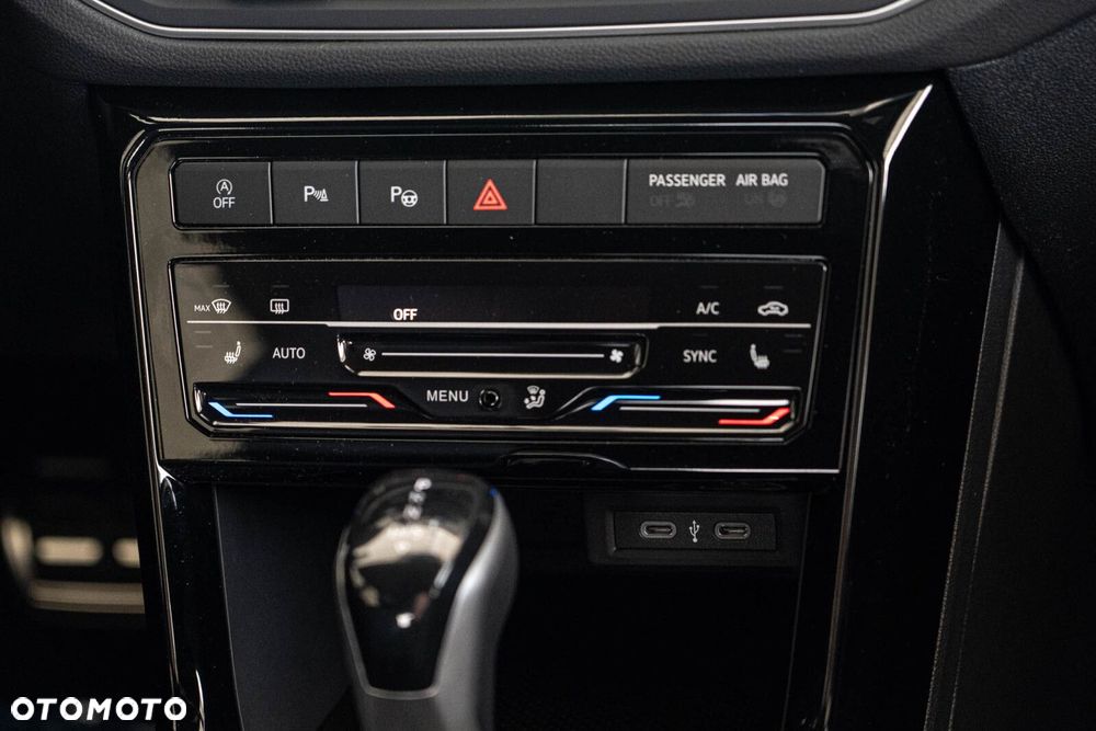 Volkswagen T-Cross - 23