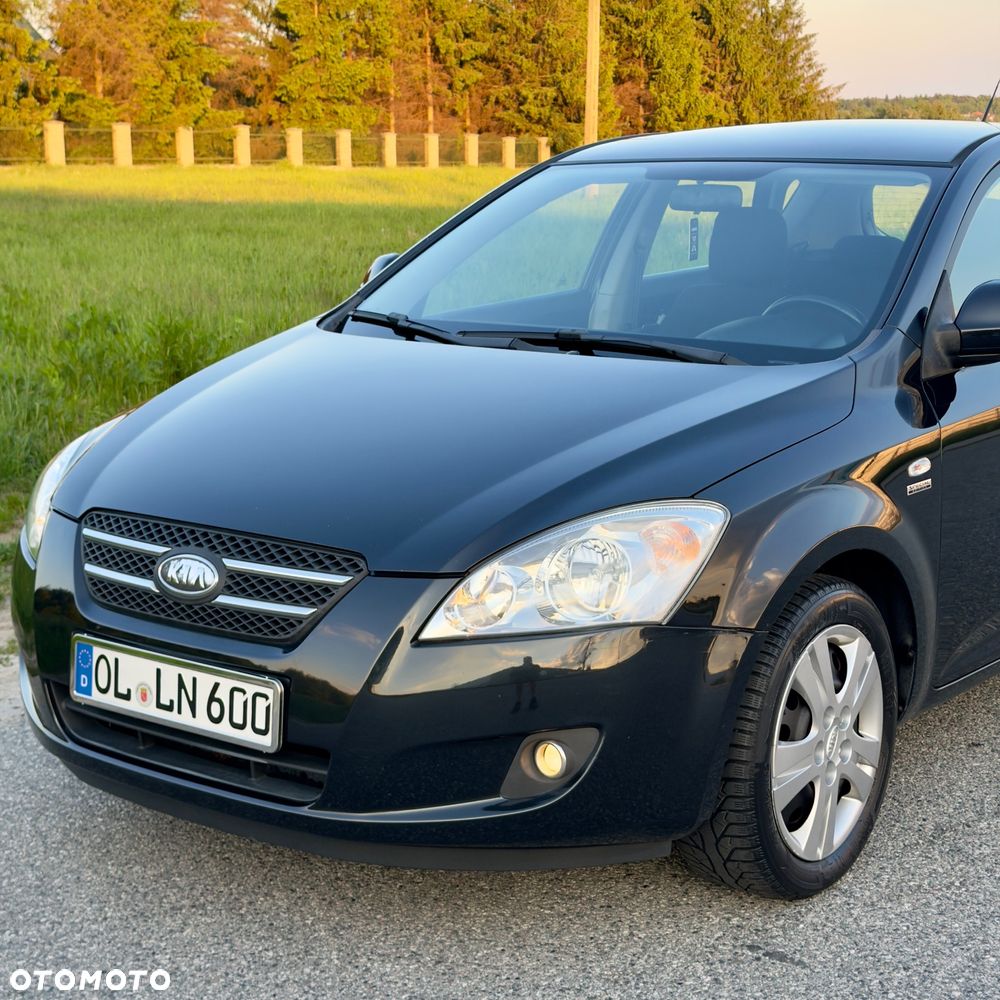 Kia Ceed 1.6 Comfort - 33