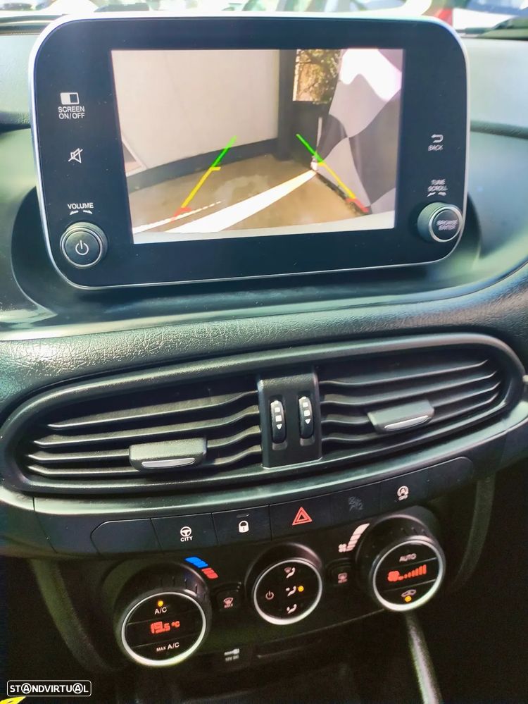 Fiat Tipo 1.3 M-Jet Lounge Tech - 8