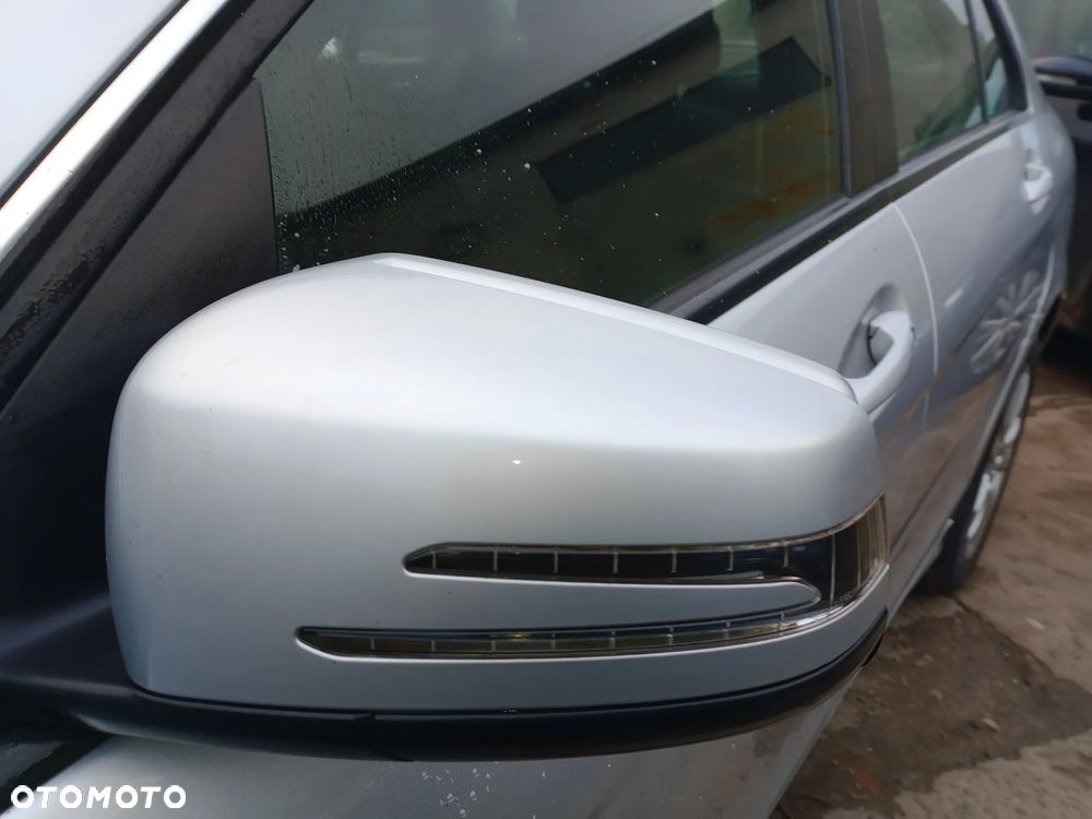 Lusterko prawe C klasa w204 C775 Mercedes, maska zderzak, pas błotnik - 13