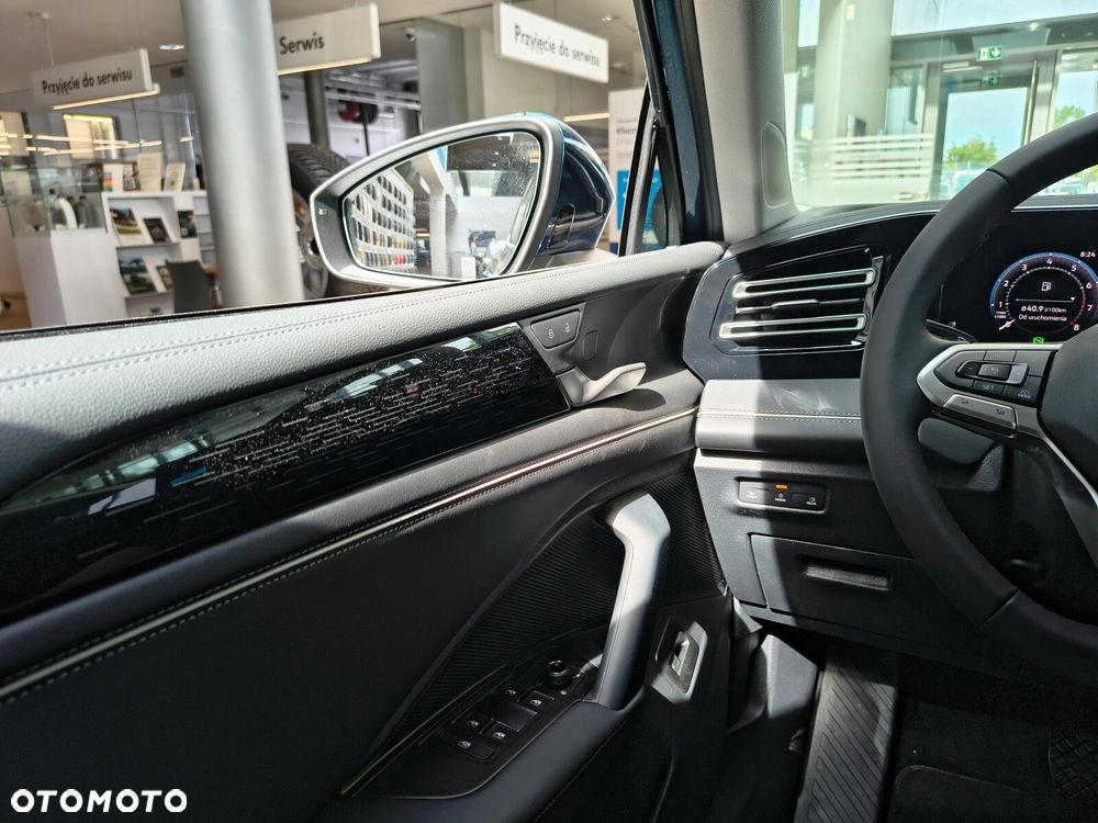Volkswagen Tiguan - 22