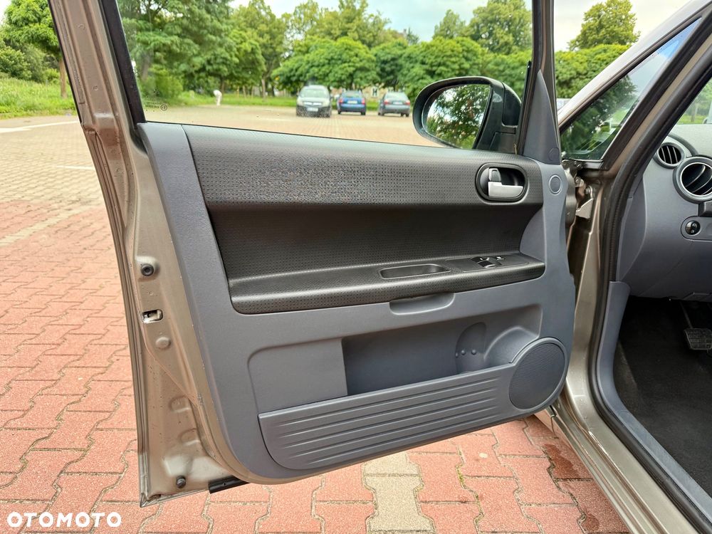 Mitsubishi Colt 1.3 Automatik Intense - 29