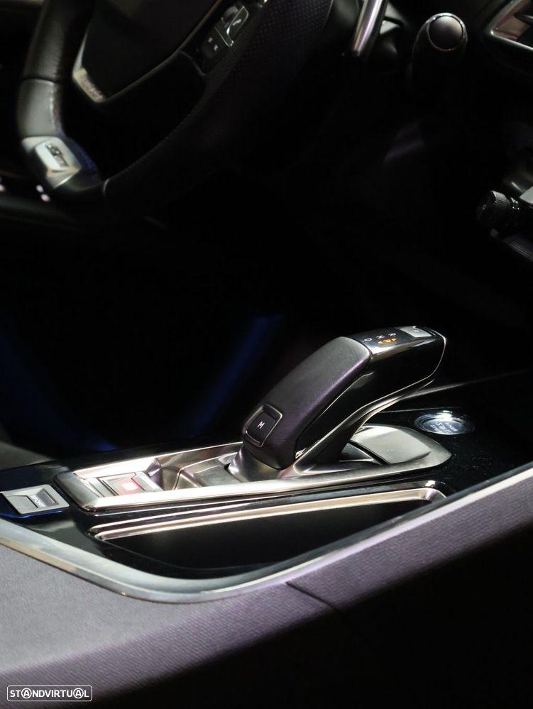 Peugeot 5008 1.2 PureTech GT Line EAT8 - 24