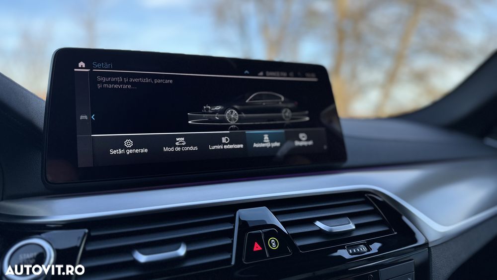 BMW Seria 5 530e Aut. Luxury Line - 24