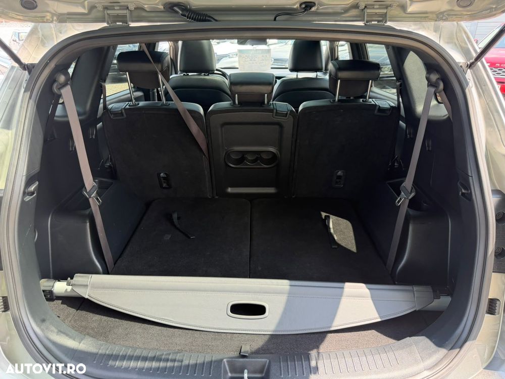 Kia Carens - 20