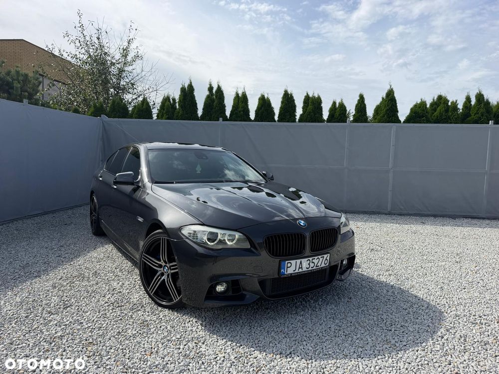 BMW Seria 5 550i xDrive