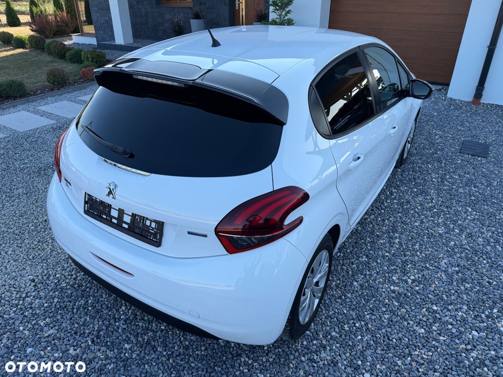 Peugeot 208 82 VTI Style - 16