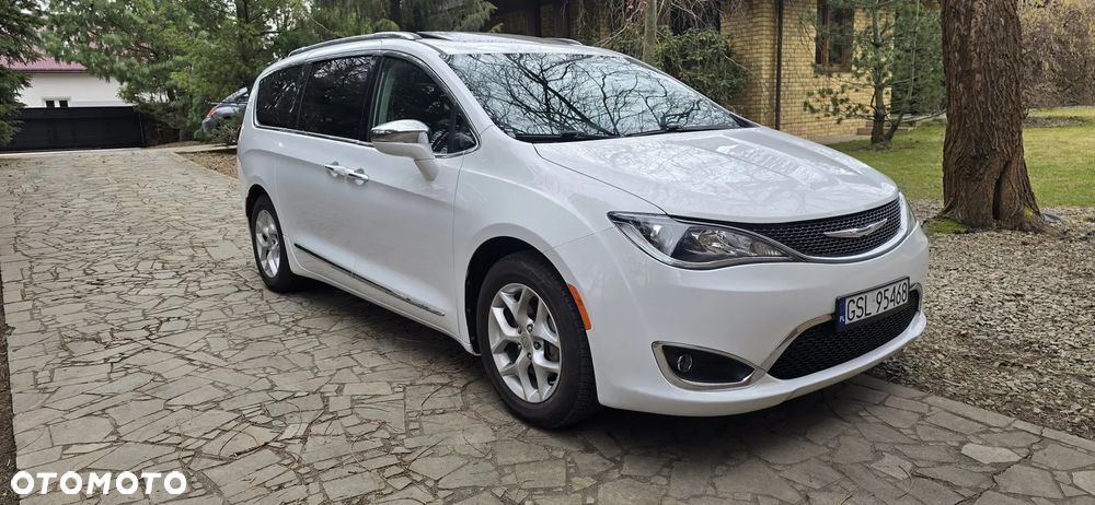 Chrysler Pacifica - 7