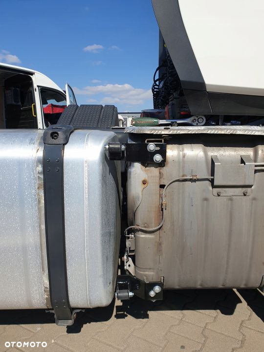 Spojlery spoilery osłony owiewki międzyosiowe zabudowy Scania R S - 11