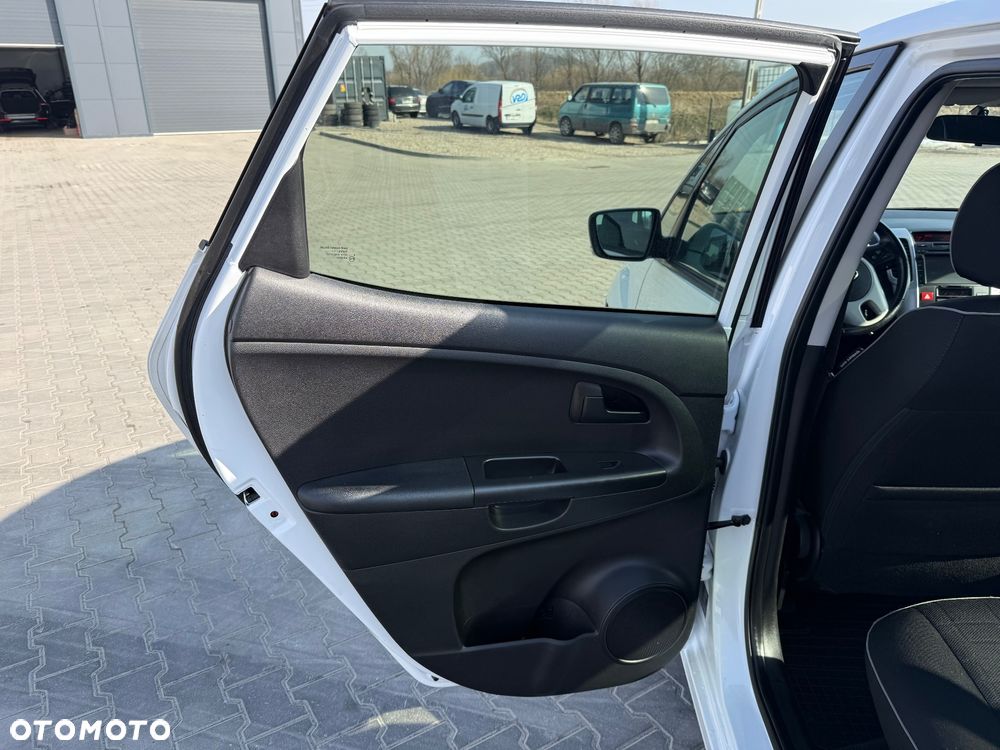 Kia Venga 1.4 CRDi 90 Dream-Team Edition - 14